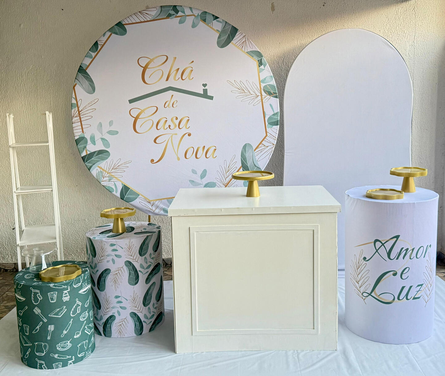 Florá Decorações - Foto do Kit Magia | Disponíveis no Pegue e Monte e Montagem Completa